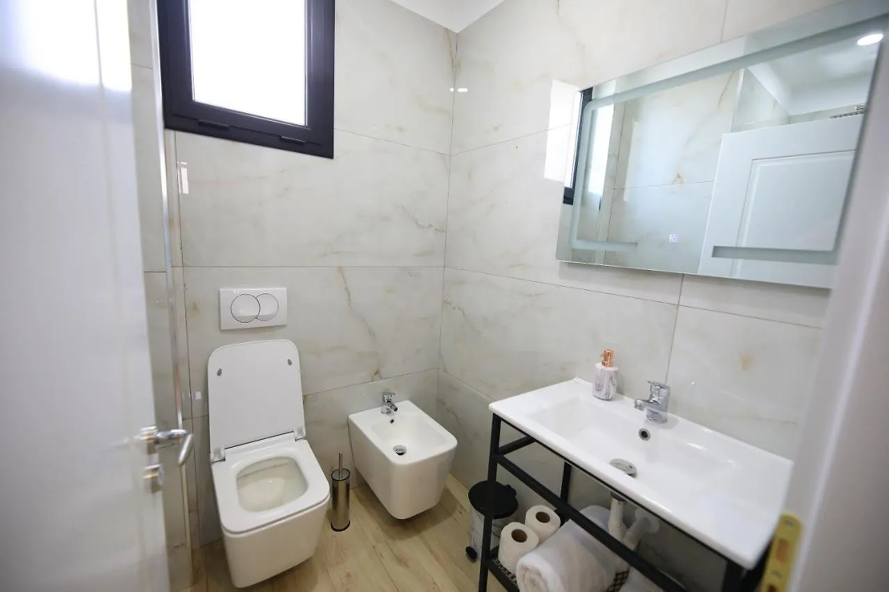 לינה וארוחת בוקר Vlorë Ulcas Guest Huse
