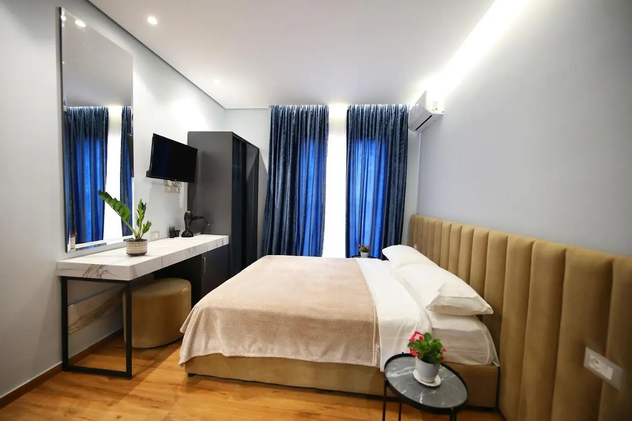 לינה וארוחת בוקר Vlorë Ulcas Guest Huse