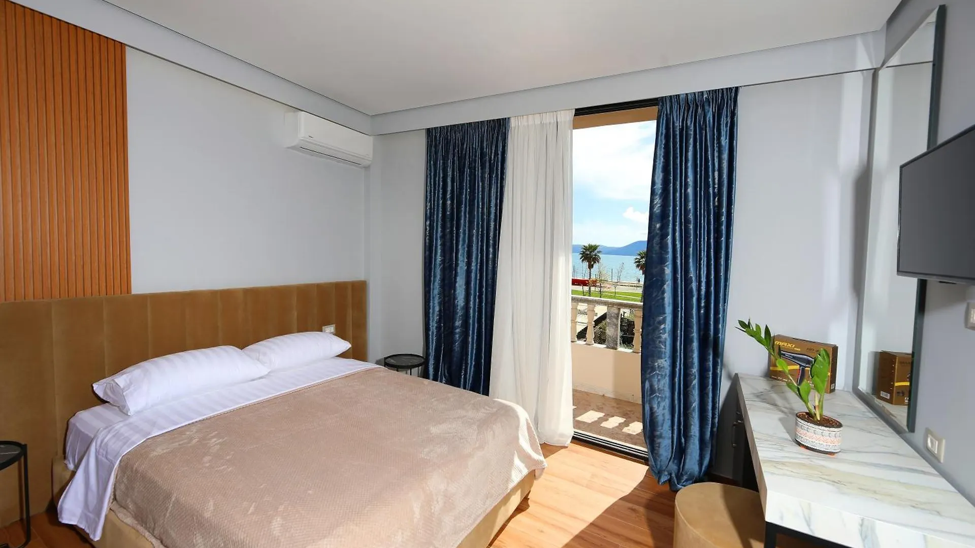 לינה וארוחת בוקר Vlorë Ulcas Guest Huse