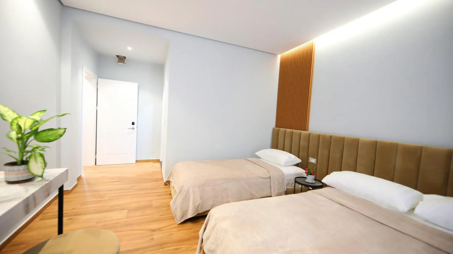 לינה וארוחת בוקר Vlorë Ulcas Guest Huse